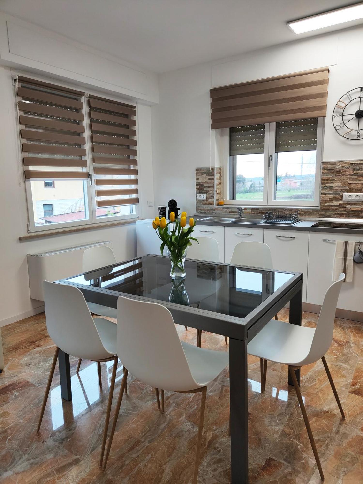 Bastia Home Appartamento Бастия Умбра Екстериор снимка