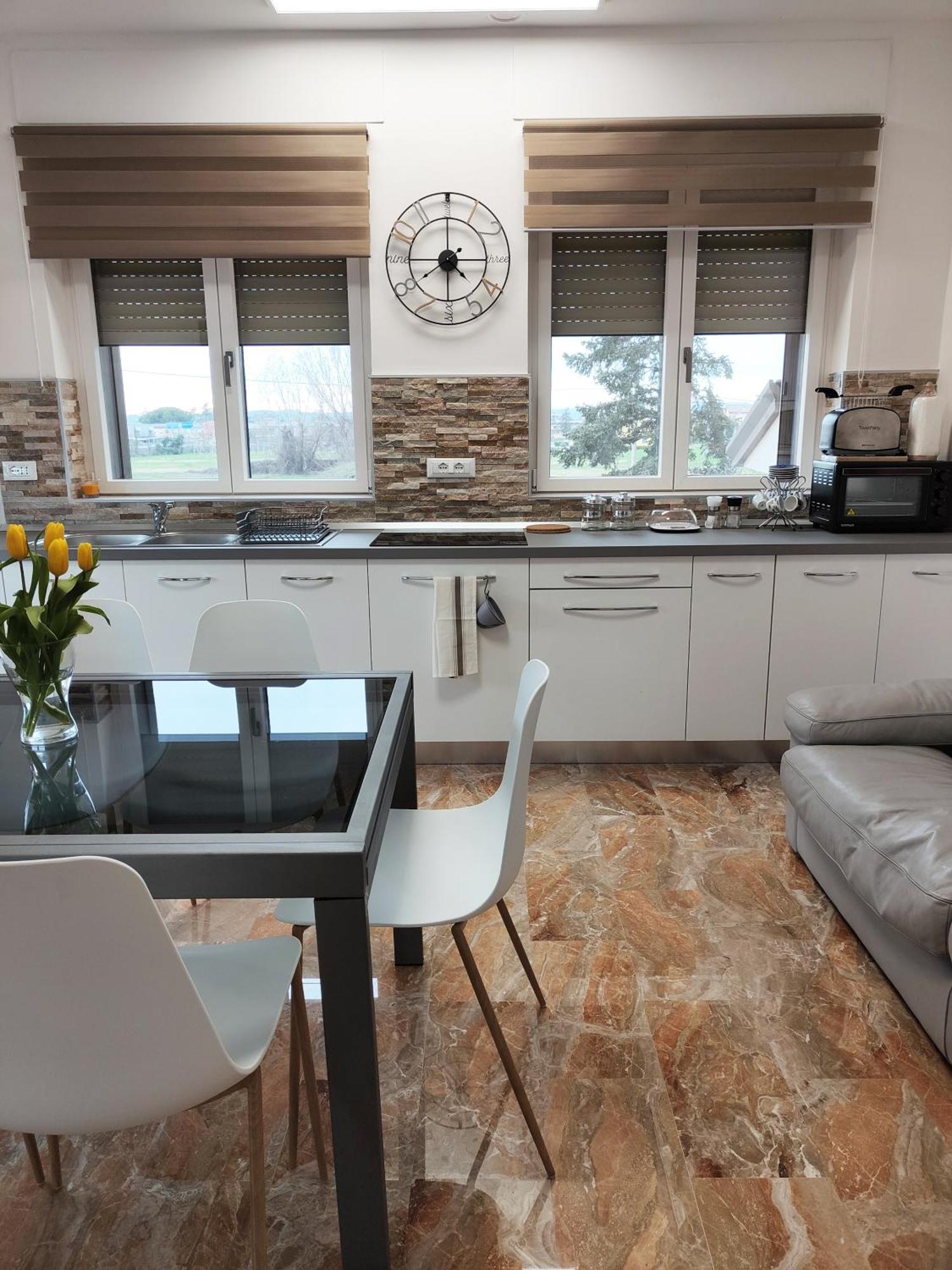 Bastia Home Appartamento Бастия Умбра Екстериор снимка
